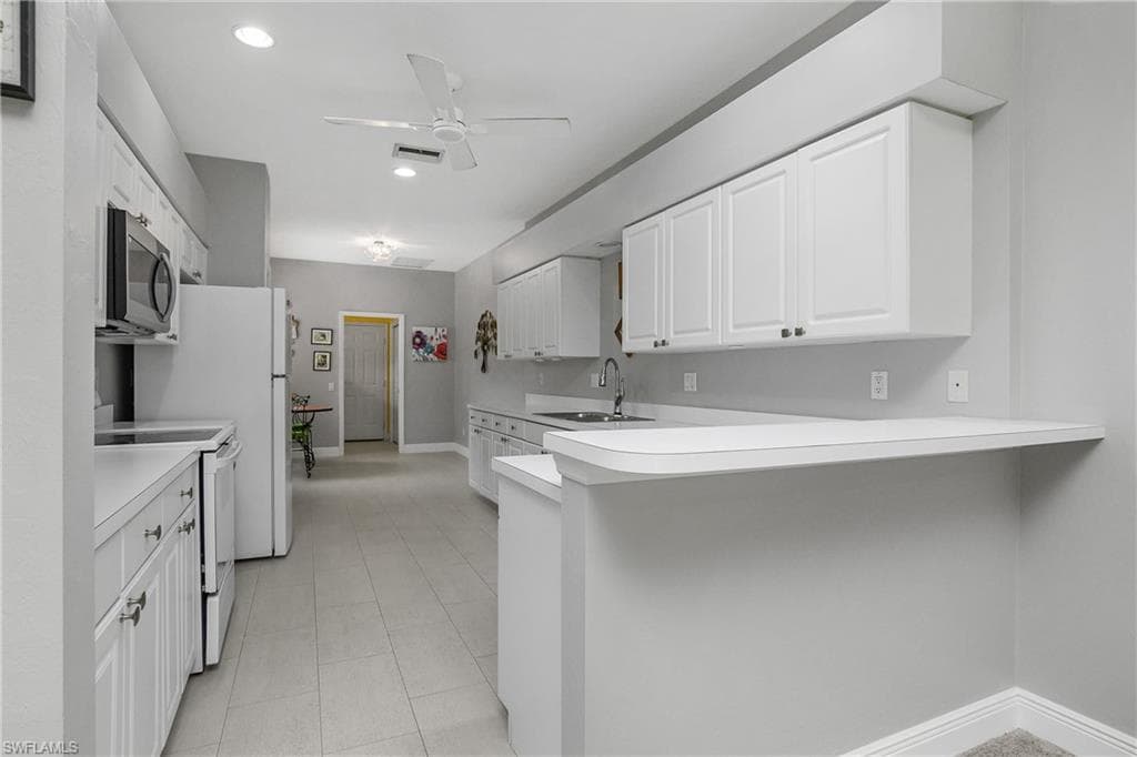 23252 Grassy Pine Dr, Estero, FL 33928-17