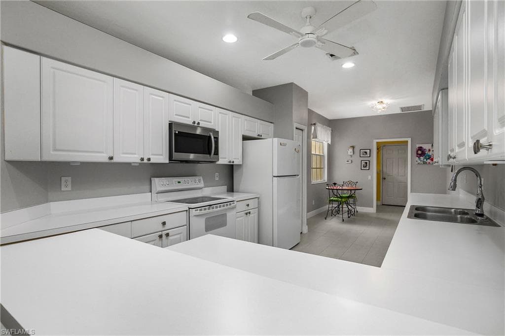 23252 Grassy Pine Dr, Estero, FL 33928-18