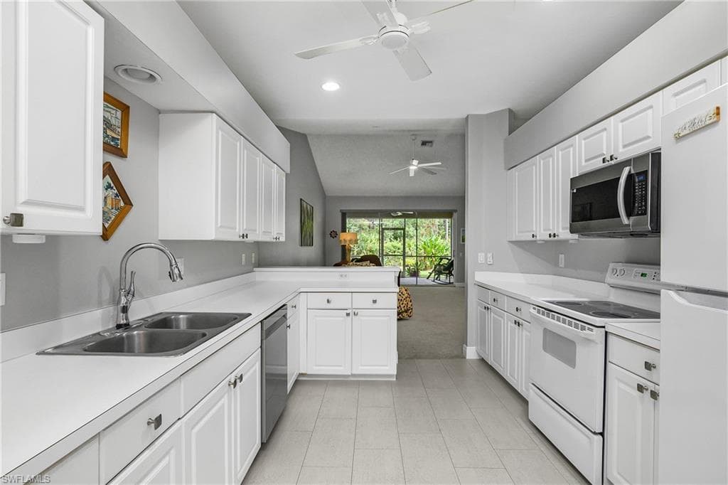 23252 Grassy Pine Dr, Estero, FL 33928-19