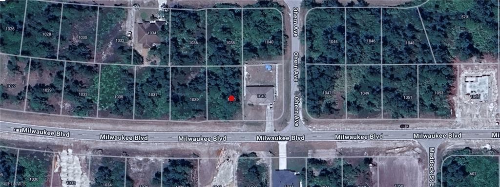 1041 Milwaukee Blvd, Lehigh Acres, FL 33974-1