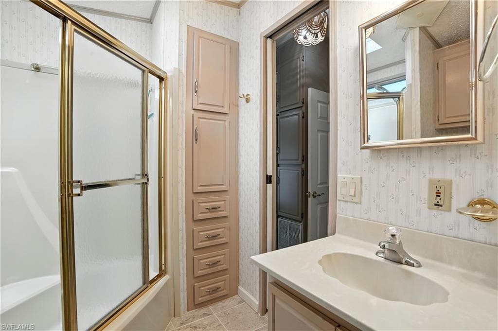 4052 Crystal Lake Dr, Naples, FL 34120-19