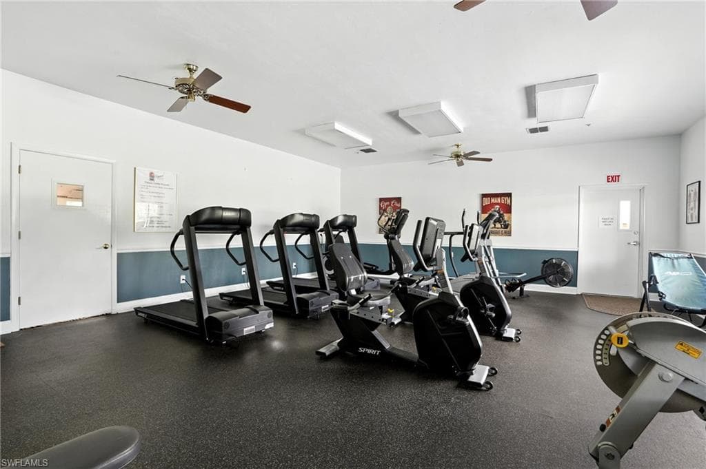 4052 Crystal Lake Dr, Naples, FL 34120-44