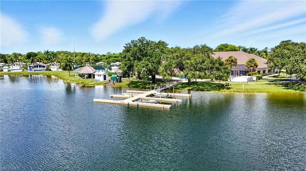 4052 Crystal Lake Dr, Naples, FL 34120-47