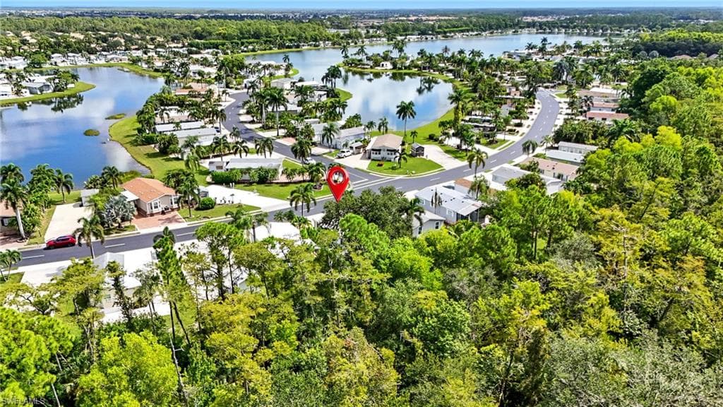 4052 Crystal Lake Dr, Naples, FL 34120-4