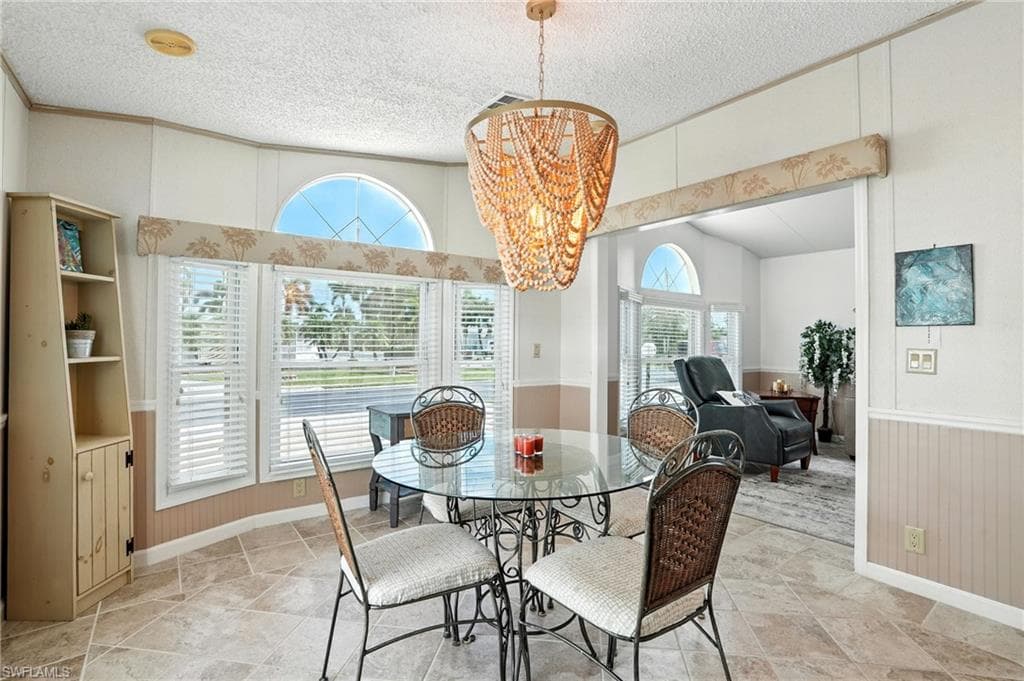 4052 Crystal Lake Dr, Naples, FL 34120-6