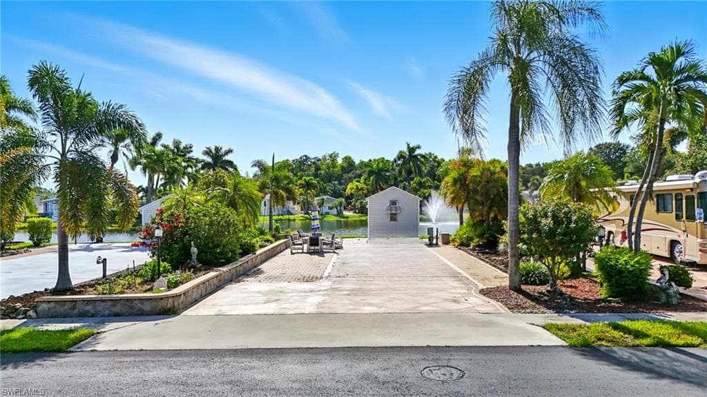 3113 Weathervane Pt, Naples, FL 34120-7