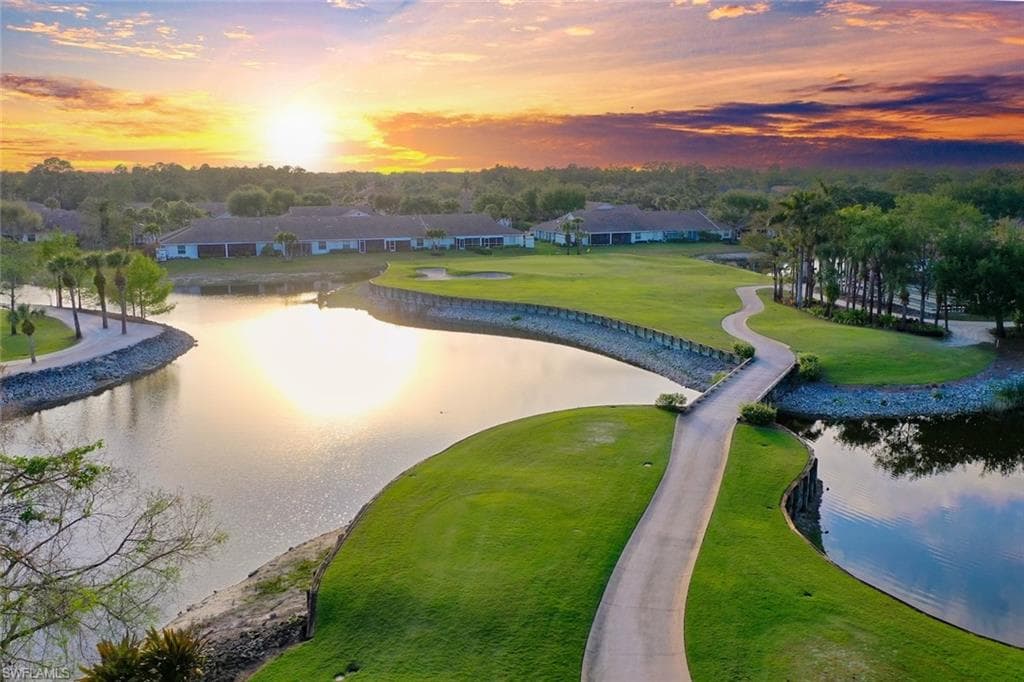 973 Hingham Way 202, Naples, FL 34104-26