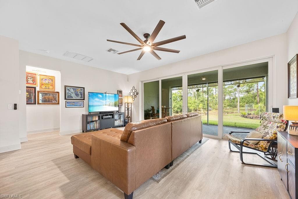 4855 42nd St NE, Naples, FL 34120-13