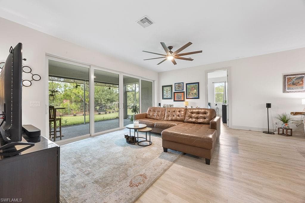 4855 42nd St NE, Naples, FL 34120-15