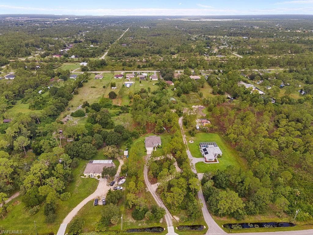 4855 42nd St NE, Naples, FL 34120-33