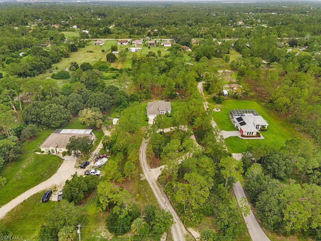 4855 42nd St NE, Naples, FL 34120-37