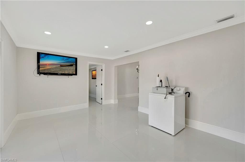 3064 54th Ter SW, Naples, FL 34116-11
