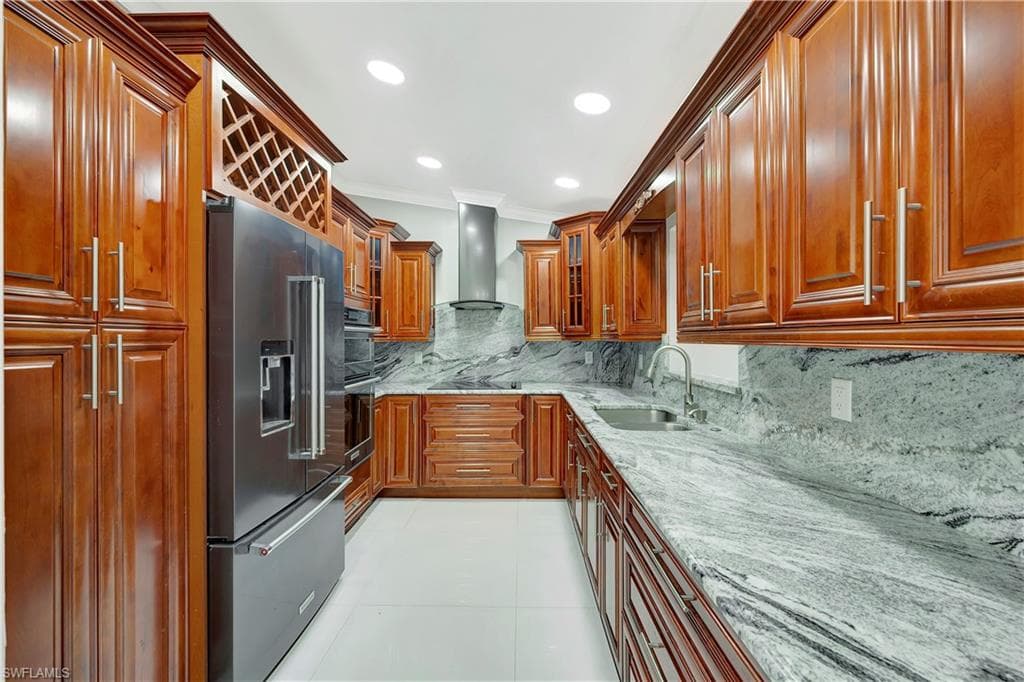 3064 54th Ter SW, Naples, FL 34116-1