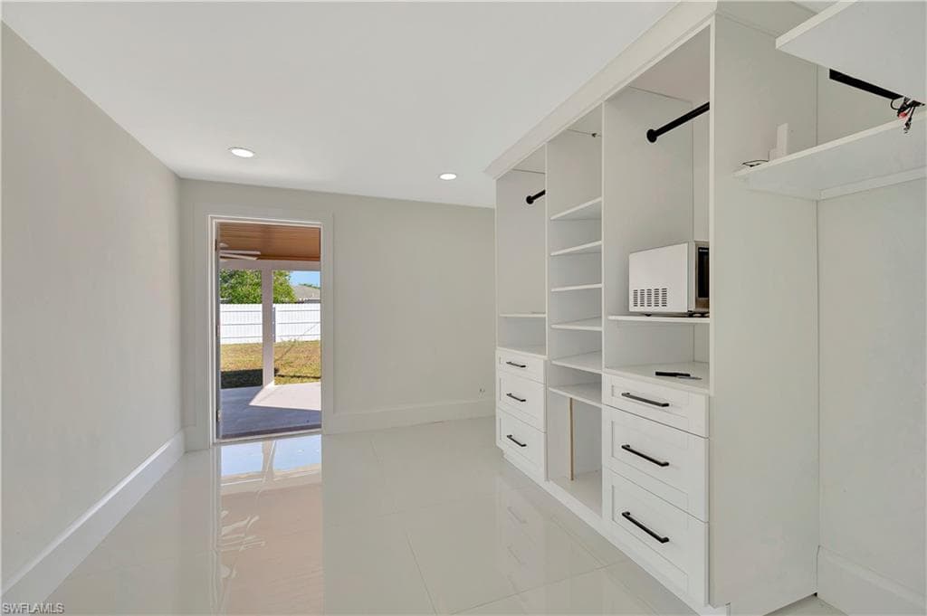 3064 54th Ter SW, Naples, FL 34116-25