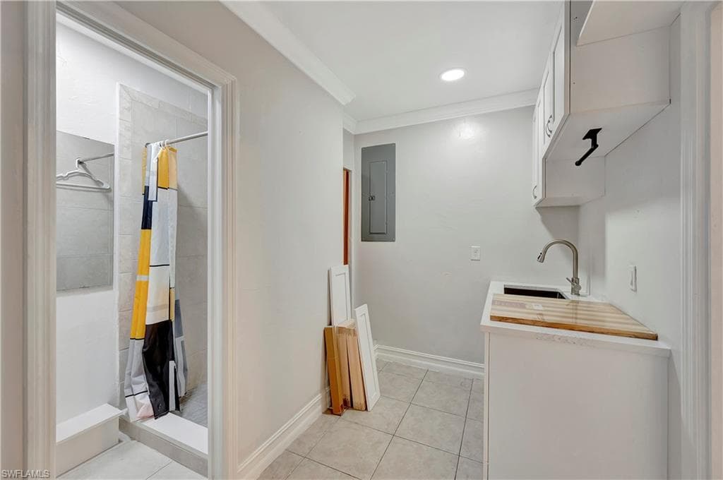 3064 54th Ter SW, Naples, FL 34116-27