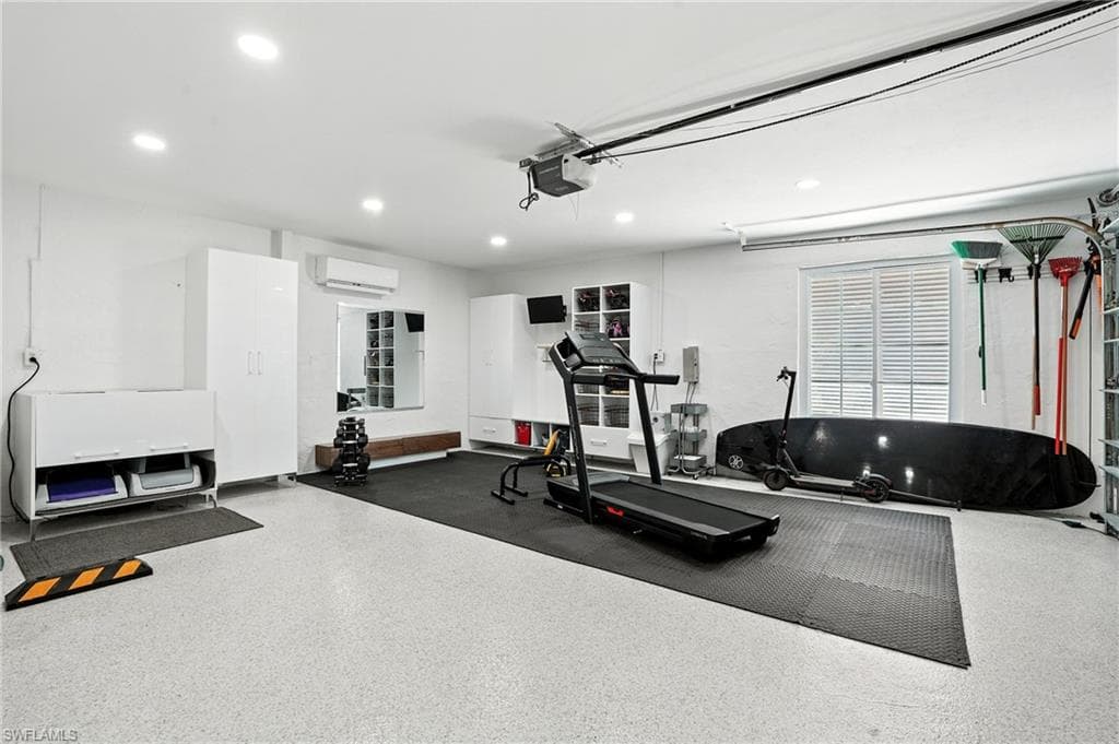 1131 Milano Dr, Naples, FL 34103-28