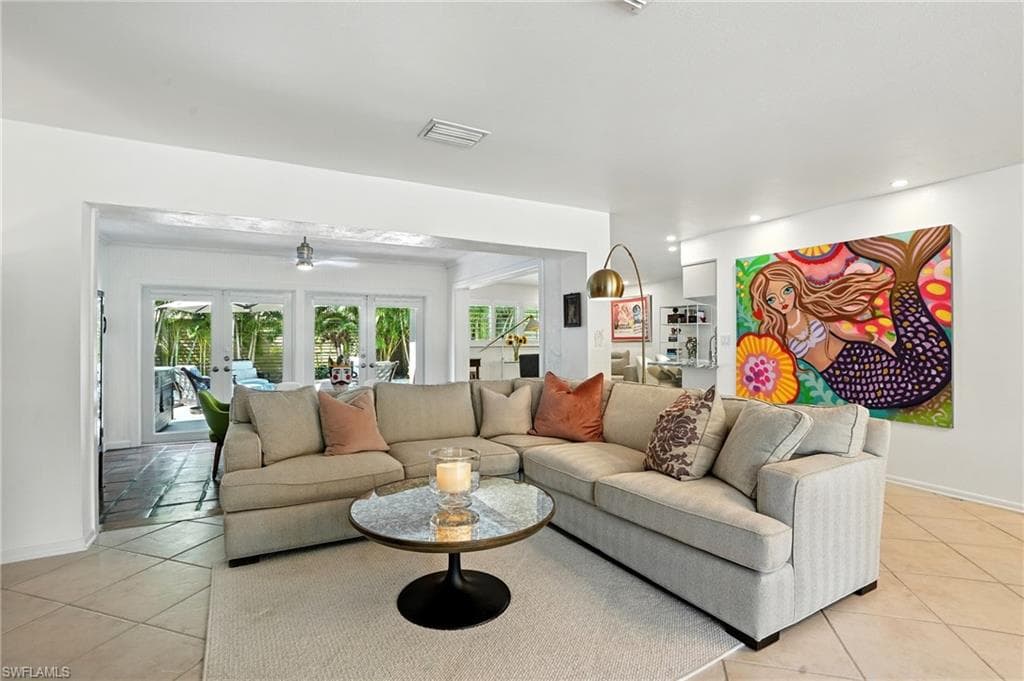 1131 Milano Dr, Naples, FL 34103-4