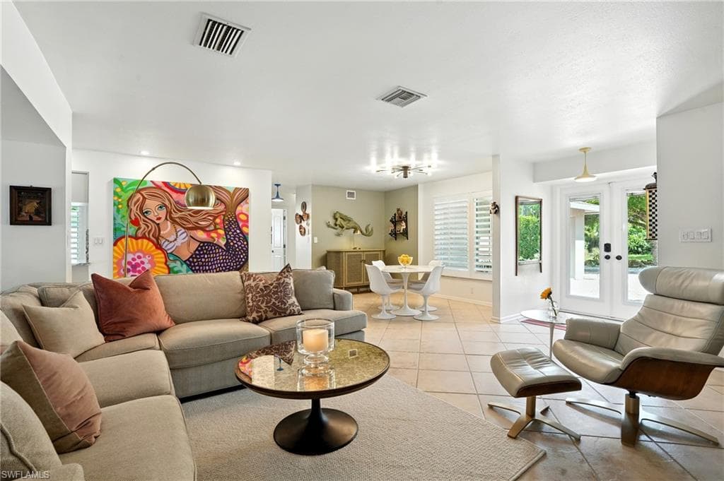 1131 Milano Dr, Naples, FL 34103-6