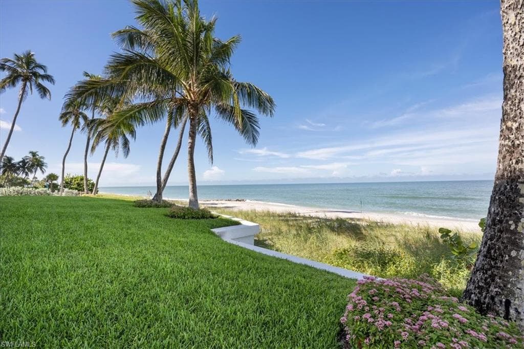 1275 Gulf Shore Blvd N 303, Naples, FL 34102-26