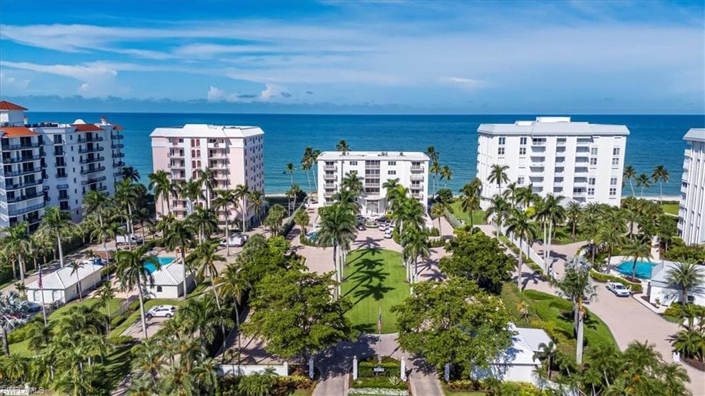 1275 Gulf Shore Blvd N 303, Naples, FL 34102-2