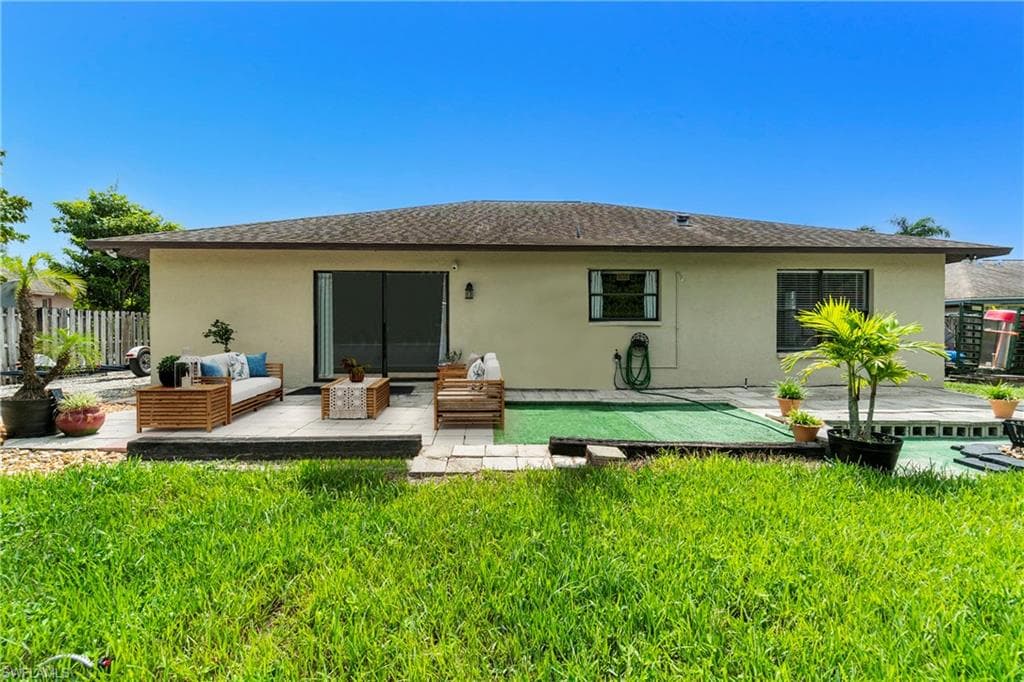 5017 28th Ave SW, Naples, FL 34116-32
