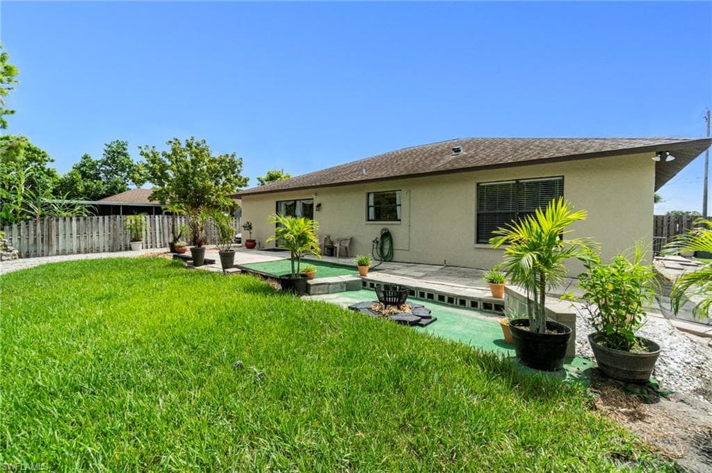 5017 28th Ave SW, Naples, FL 34116-33