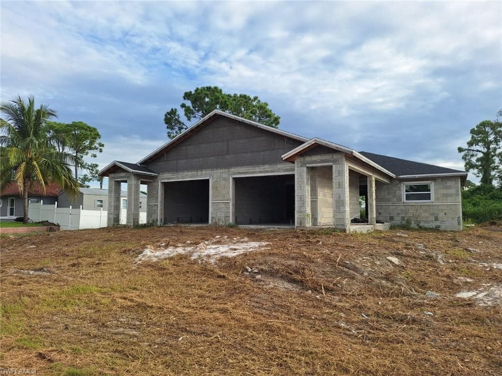 5340/5342 30th St SW, Lehigh Acres, FL 33973-6