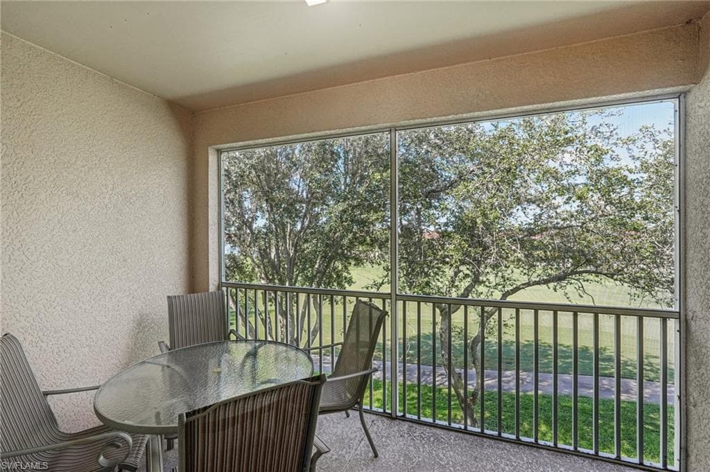 2700 Cypress Trace Cir 3134, Naples, FL 34119-26