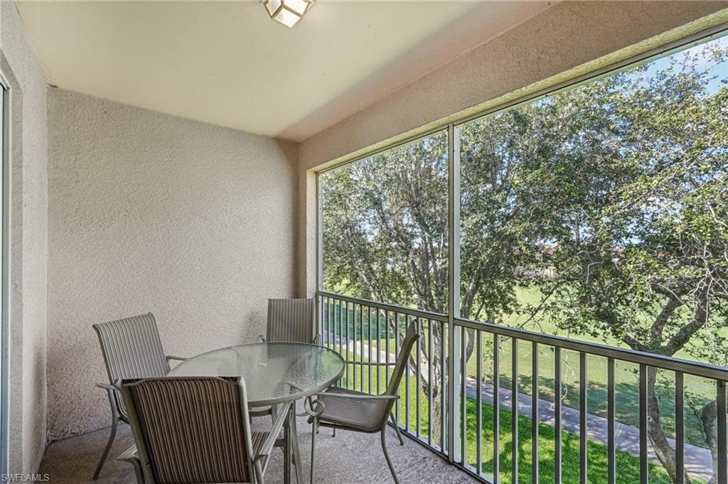 2700 Cypress Trace Cir 3134, Naples, FL 34119-27