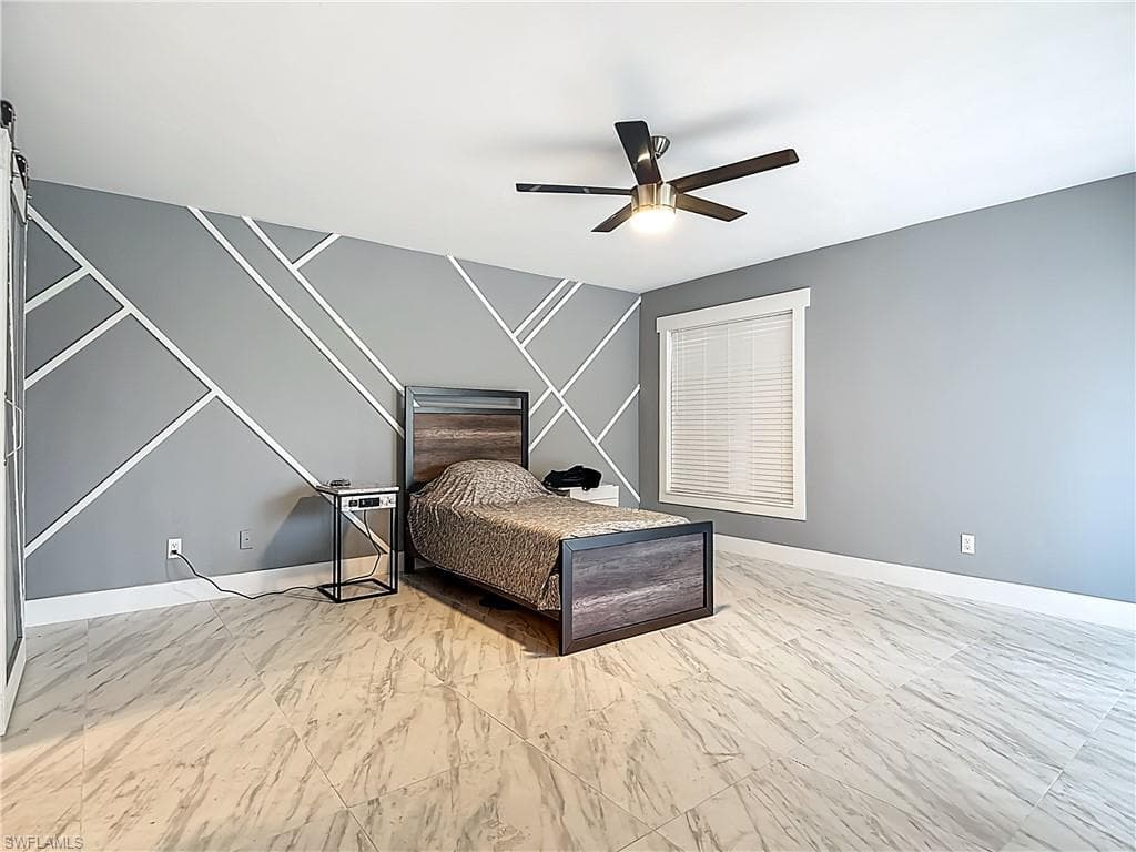 183 Round Key Cir D4, Naples, FL 34112-34