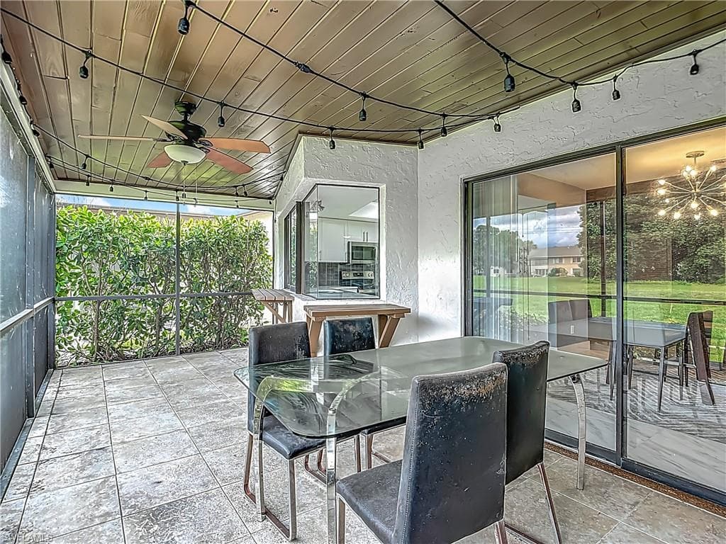 183 Round Key Cir D4, Naples, FL 34112-45