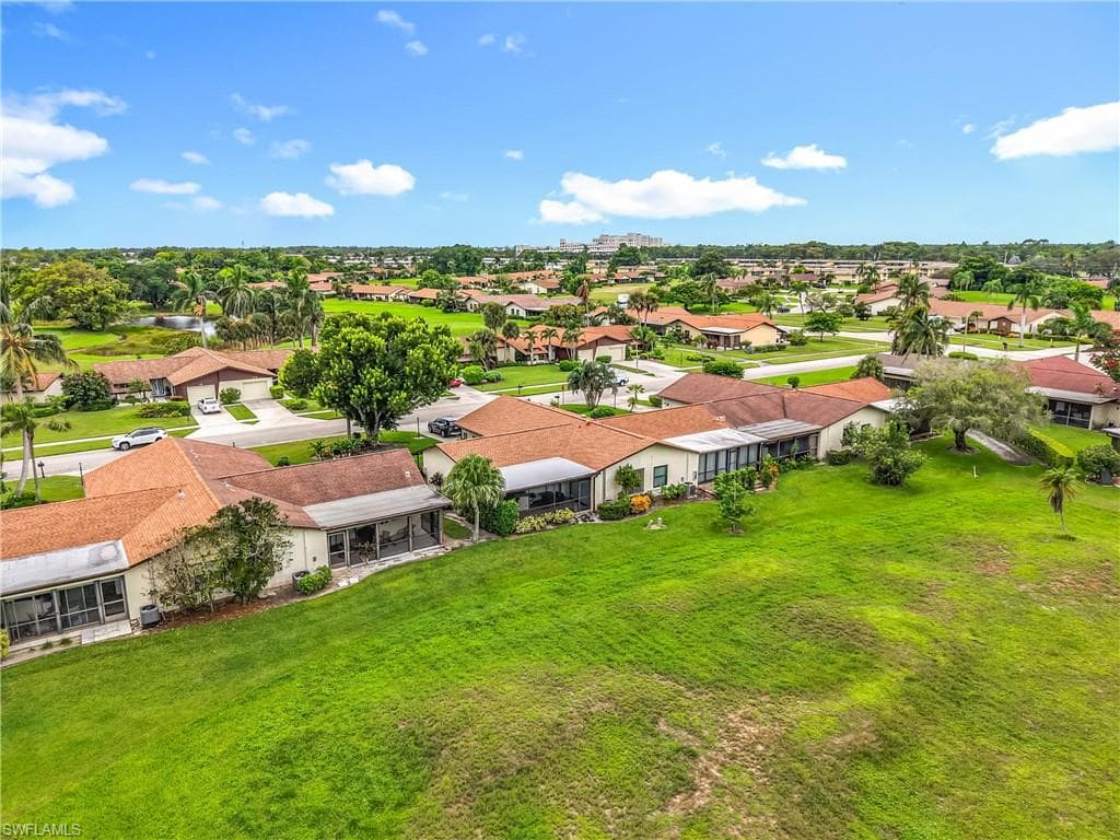 183 Round Key Cir D4, Naples, FL 34112-51