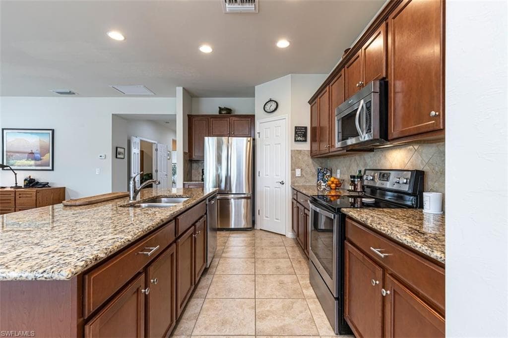28062 Pisces Ln, Bonita Springs, FL 34135-7