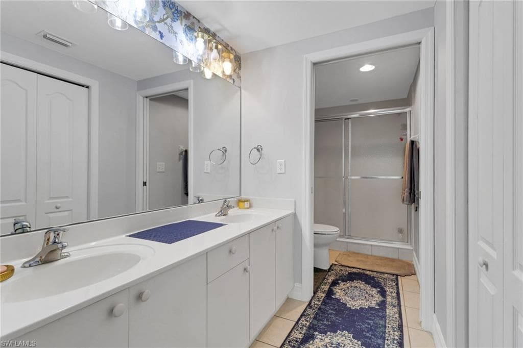 7835 Regal Heron Cir 204, Naples, FL 34104-14