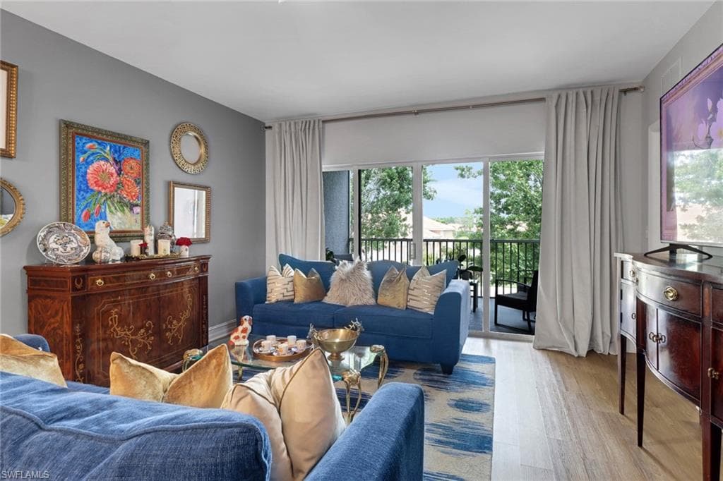 7835 Regal Heron Cir 204, Naples, FL 34104-17