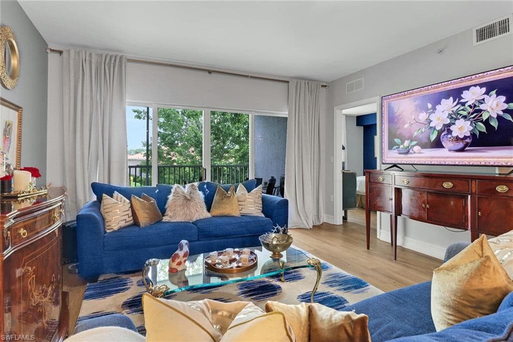 7835 Regal Heron Cir 204, Naples, FL 34104-18