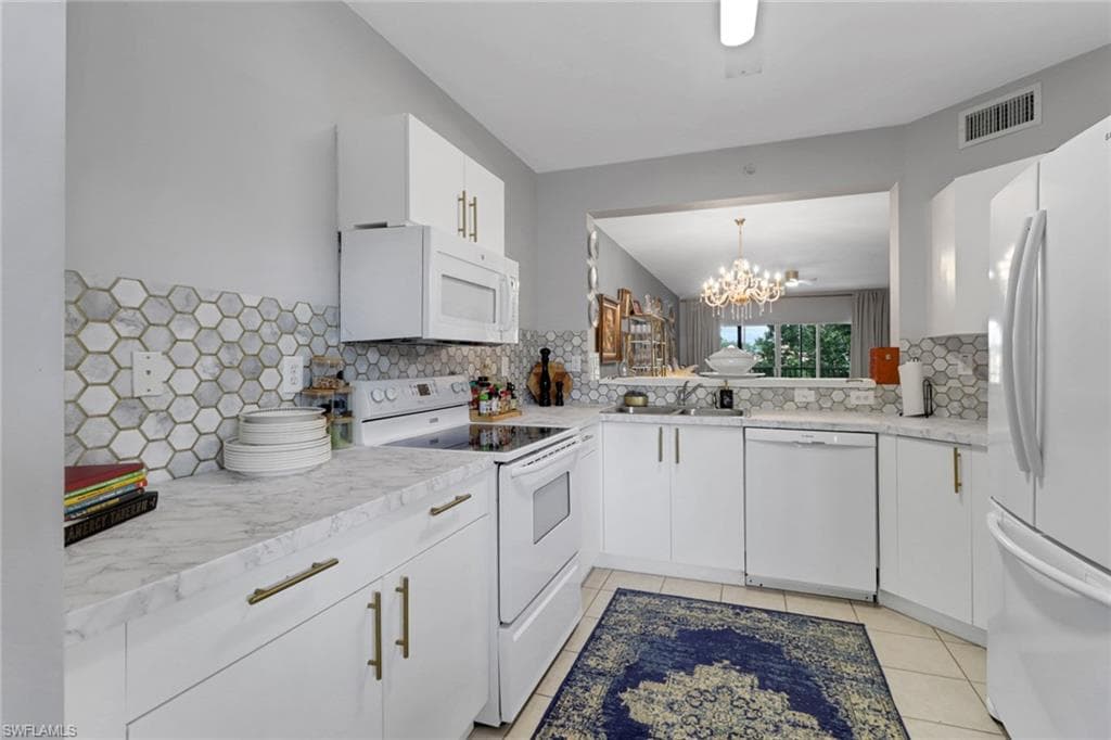 7835 Regal Heron Cir 204, Naples, FL 34104-25