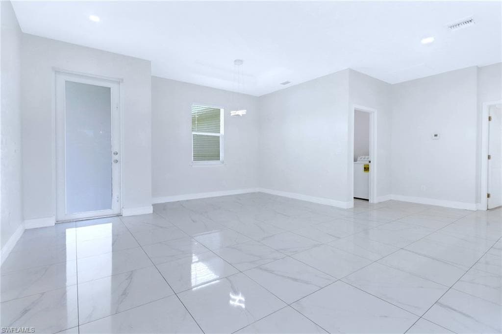508 Coolidge Ave, Lehigh Acres, FL 33936-5