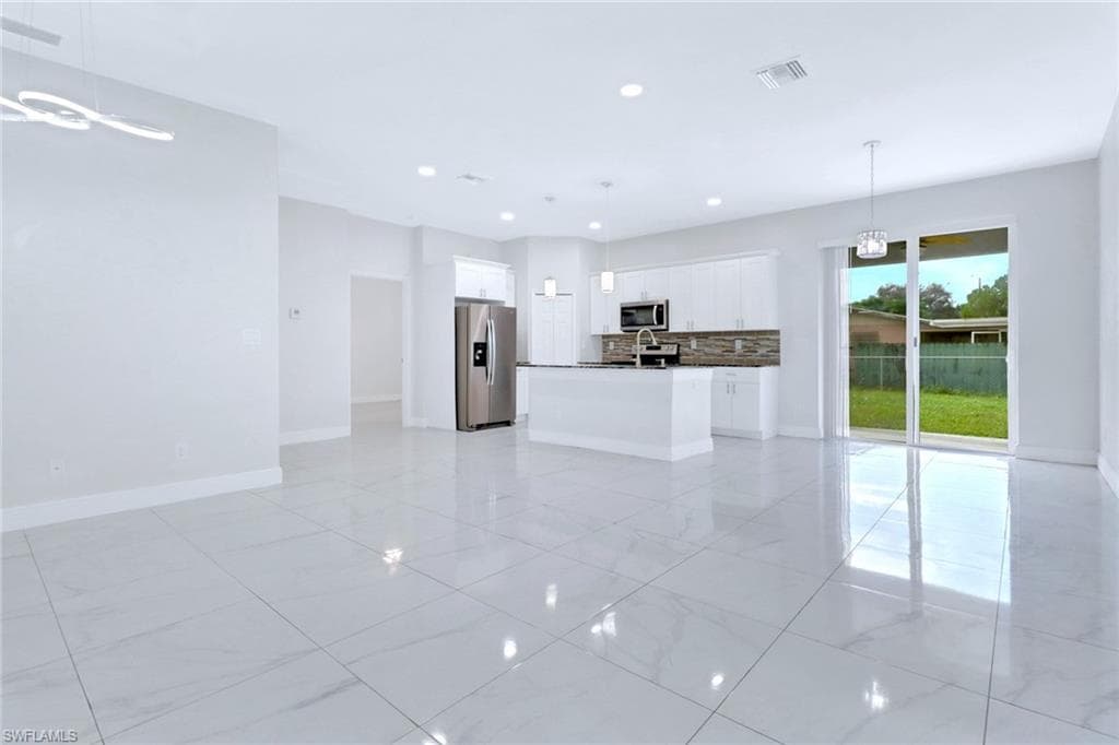 508 Coolidge Ave, Lehigh Acres, FL 33936-8