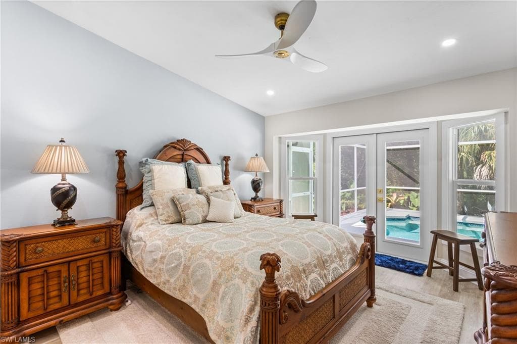 754 Wiggins Bay 14l Dr, Naples, FL 34110-17