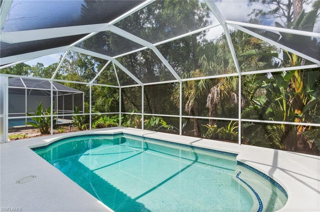754 Wiggins Bay 14l Dr, Naples, FL 34110-28