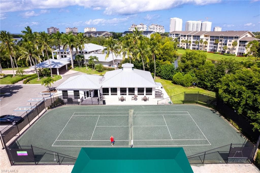 754 Wiggins Bay 14l Dr, Naples, FL 34110-36