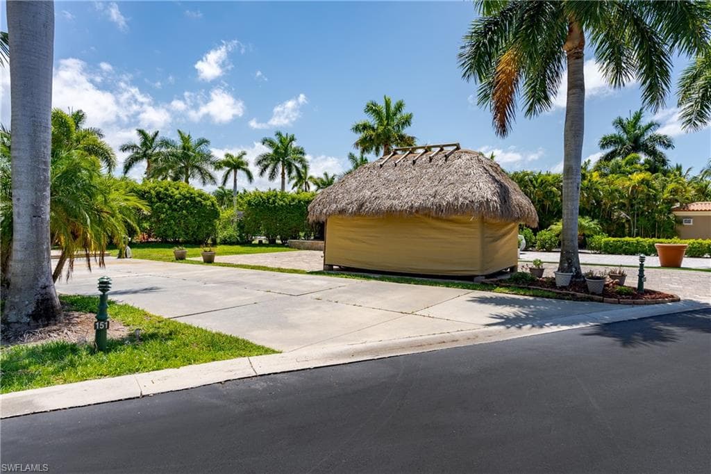 13430 Ladyfish Ln, Naples, FL 34114-13