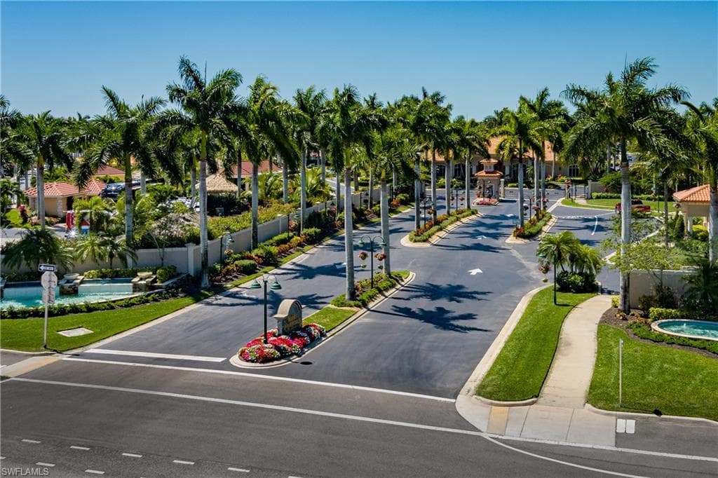 13430 Ladyfish Ln, Naples, FL 34114-21