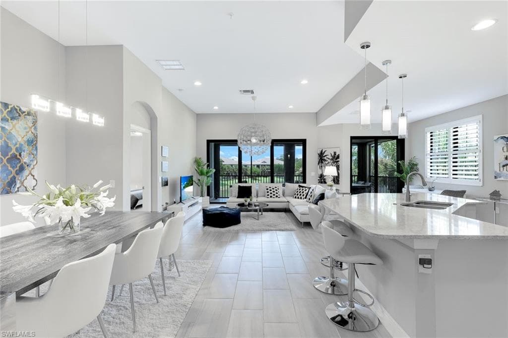 2185 Frangipani Cir 202, Naples, FL 34120-10