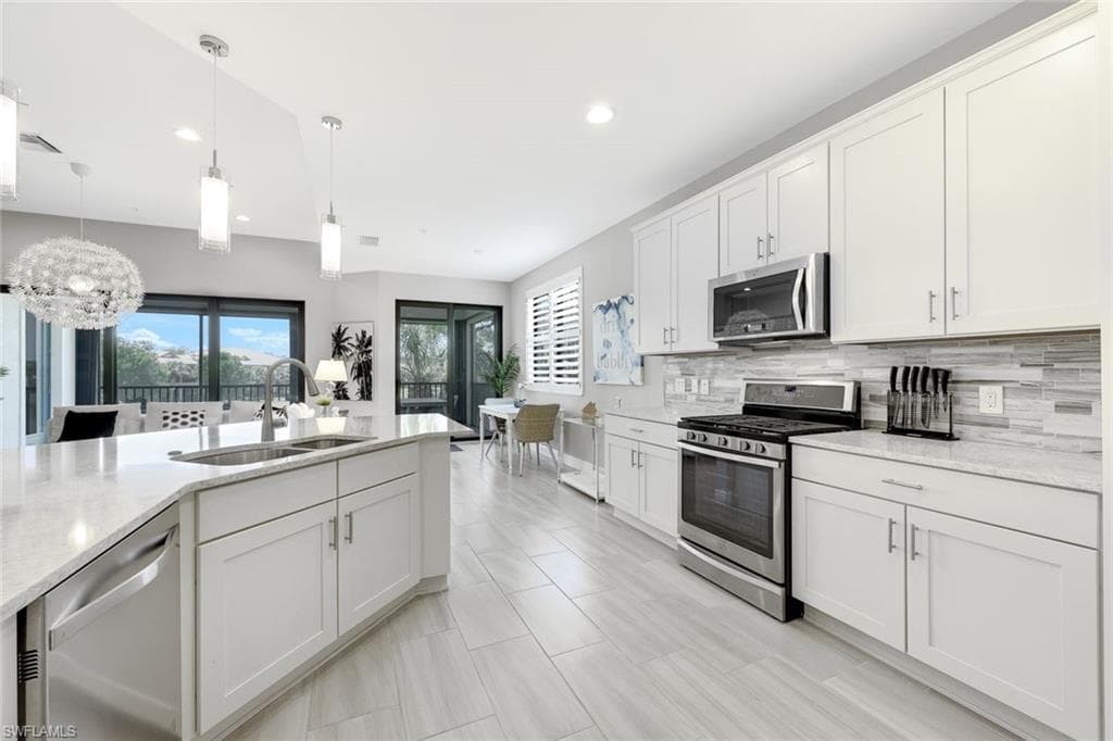 2185 Frangipani Cir 202, Naples, FL 34120-12