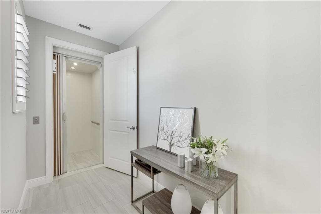 2185 Frangipani Cir 202, Naples, FL 34120-26