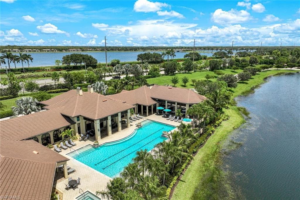 2185 Frangipani Cir 202, Naples, FL 34120-34