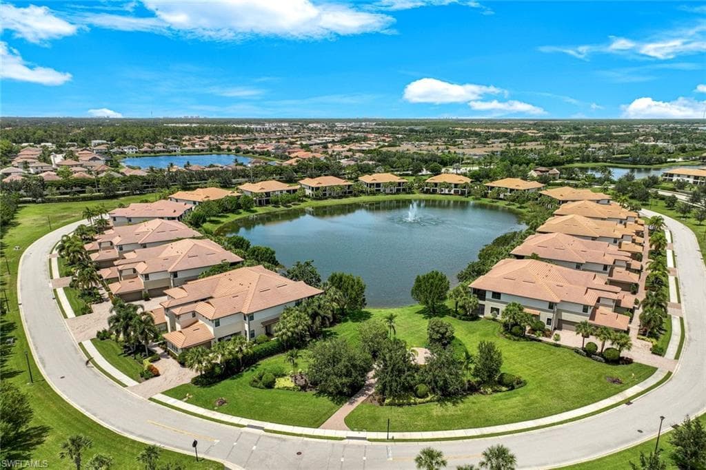 2185 Frangipani Cir 202, Naples, FL 34120-39