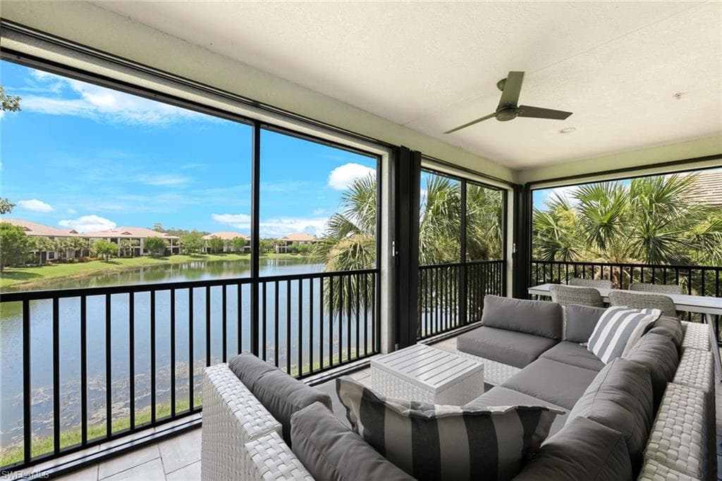 2185 Frangipani Cir 202, Naples, FL 34120-5